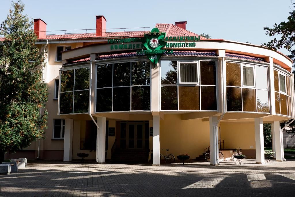 Отель Гостиничный Комплекс Каменюки Каменюки