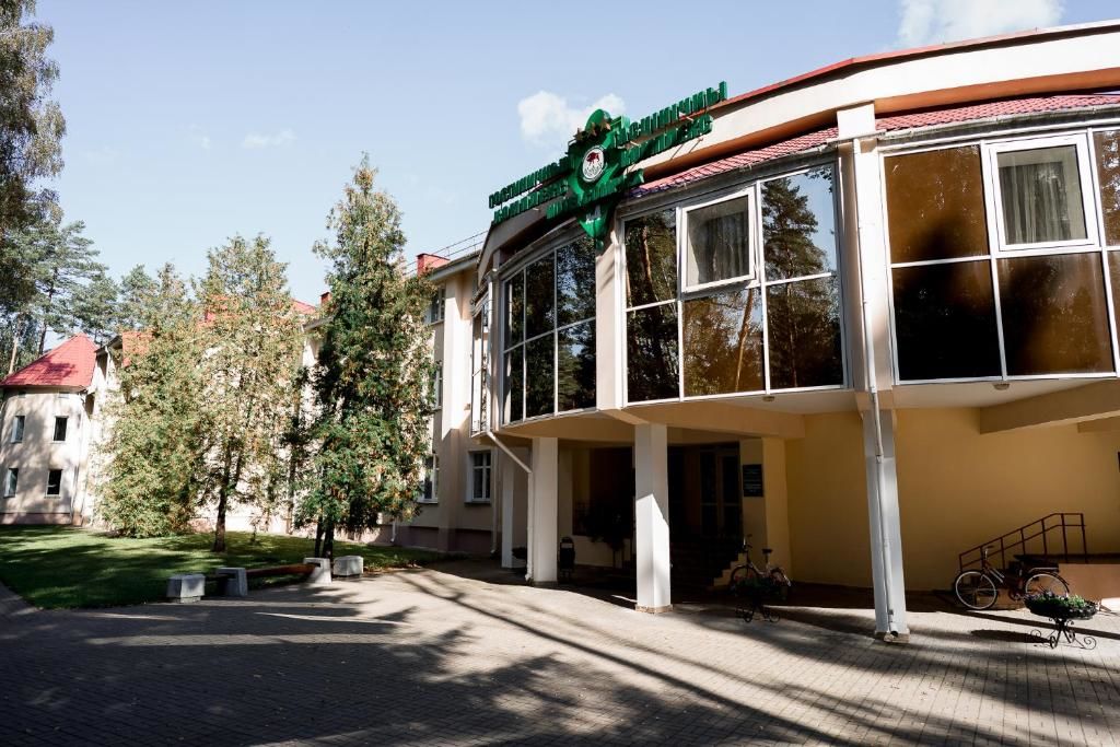 Отель Гостиничный Комплекс Каменюки Каменюки